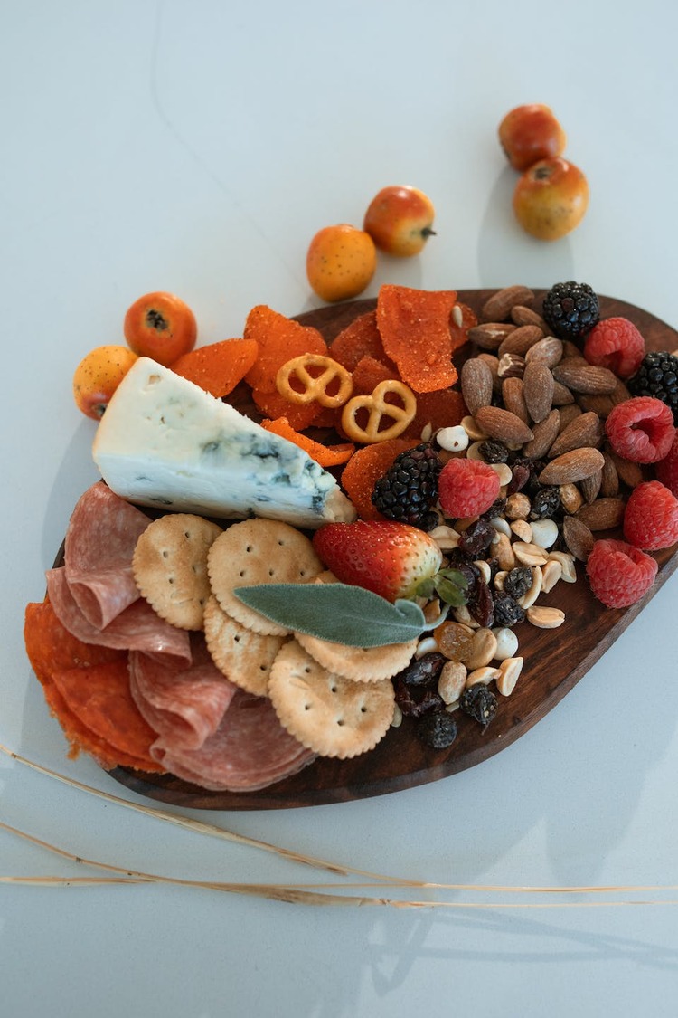 Charcuterie Plate with Blue Cheese, Berries, Almonds, Peanuts and Raisins - Charcuterie Recipe