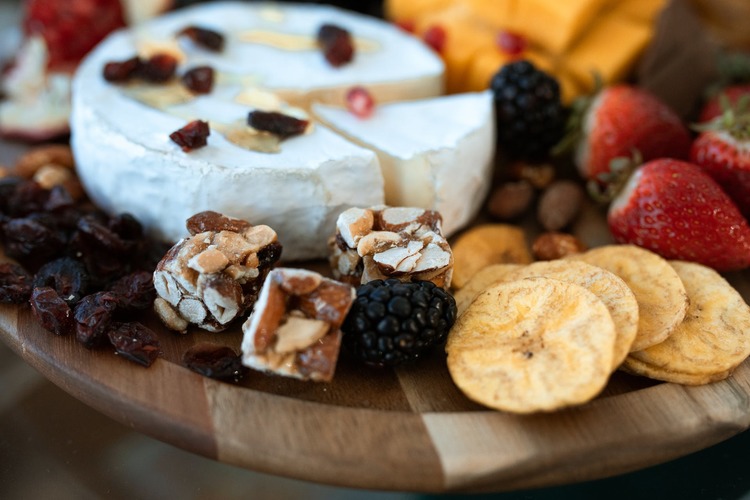 Brie Cheese Board with Blackberries, Raisins and Banana Chips - Charcuterie Recipe